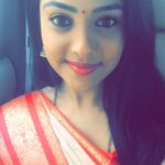 Smruthi Venkat Instagram - #Sareeday#redbindilovee😍