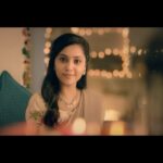 Smruthi Venkat Instagram - Adfilm#viveks#diwali#veetukuveeduviveks#me#happyme!