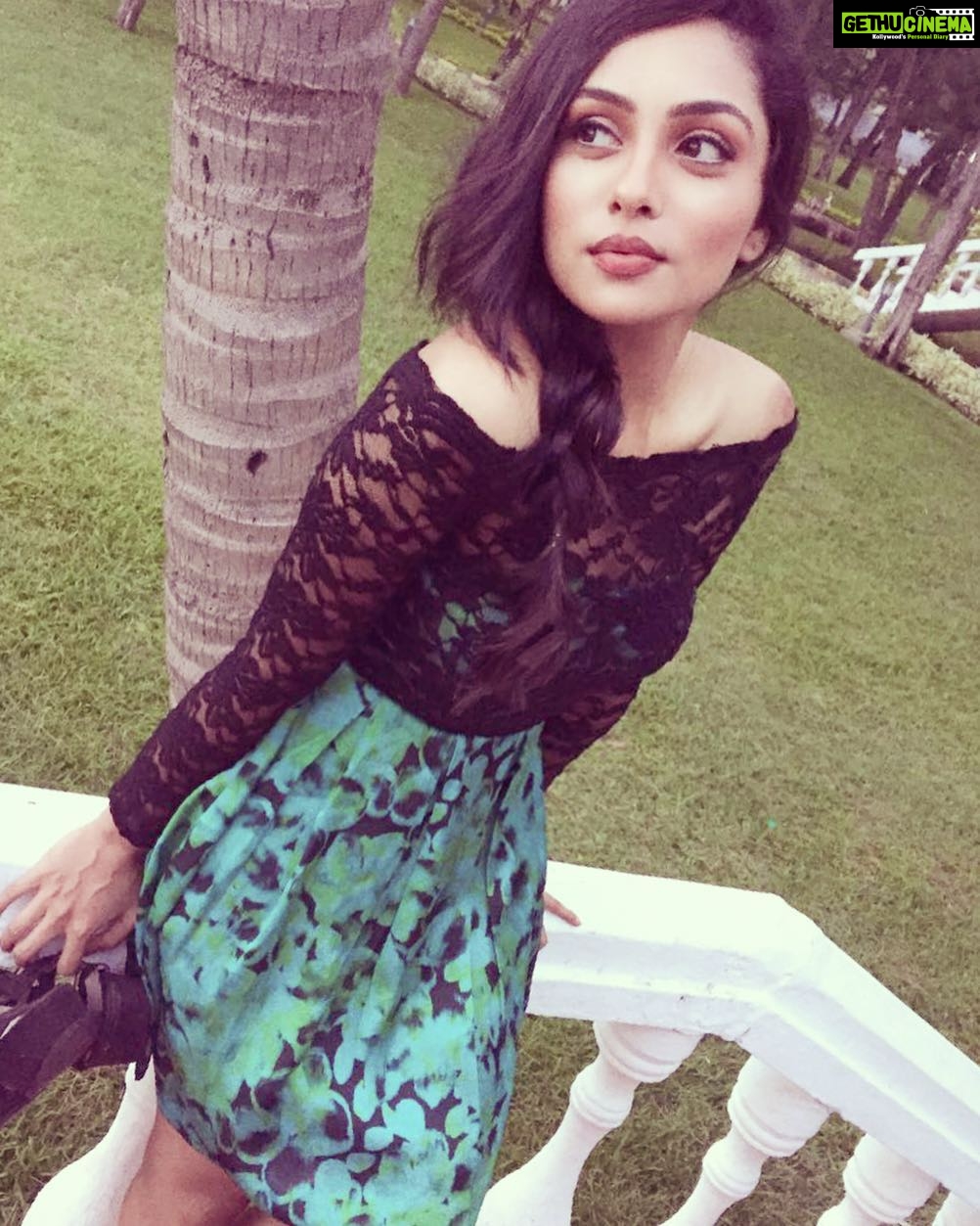 Smruthi Venkat Instagram - Mua @thasiliya💙