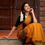 Smruthi Venkat Instagram - Happy vijayadasami ✨ Saree @unique_threads_sarees