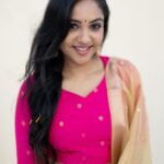 Smruthi Venkat Instagram - Happy Tuesday ✨ Wardrobe @tamarachennai Pc @poo.stories H&M @jamunadevraj