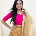 Smruthi Venkat Instagram - Happy Tuesday ✨ Wardrobe @tamarachennai Pc @poo.stories H&M @jamunadevraj