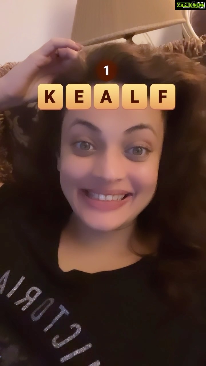 Sneha Ullal Instagram - ššš this is fun #snehaullal #reelsinstagram #reels #wordjumble @alisha_chand07 see Iām making reels..āļø Mumbai - ą¤®ą„ą¤ą¤¬ą¤