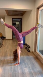 Soha Ali Khan Instagram - The Y challenge - why? Just because ... #yoga #fitness #trending #reels #ychallenge @maheshfitnessclub