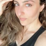 Soha Ali Khan Instagram - Post run fun 🤩