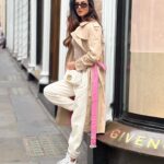 Sonal Chauhan Instagram - Which one is better ?!? Tell me in the comments 💕 I was confused so posted both 😋 . . . . . . . . . . . . . . . . . . . . . . . . . . . . . . . 📸 @stuti.singh #love #sonalchauhan #athleisure #fit #fitness #wellness #bondstreet #london #2022 #trench #burberry #sneakers #adidasoriginals #wednesday New Bond Street - Mayfair