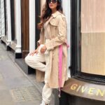 Sonal Chauhan Instagram - Which one is better ?!? Tell me in the comments 💕 I was confused so posted both 😋 . . . . . . . . . . . . . . . . . . . . . . . . . . . . . . . 📸 @stuti.singh #love #sonalchauhan #athleisure #fit #fitness #wellness #bondstreet #london #2022 #trench #burberry #sneakers #adidasoriginals #wednesday New Bond Street - Mayfair