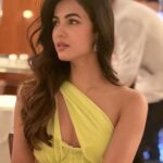 Sonal Chauhan Instagram - What’s on my mind ??? Wrong answers only !!! . . . . . . . . . . . . . . . . . . . . . . . . . . . . . . . . . . . . . . . . . . . 📸 @stuti.singh #love #sonalchauhan #neon #houseofcb #thoughts #cipriani #italian #gold Cipriani London
