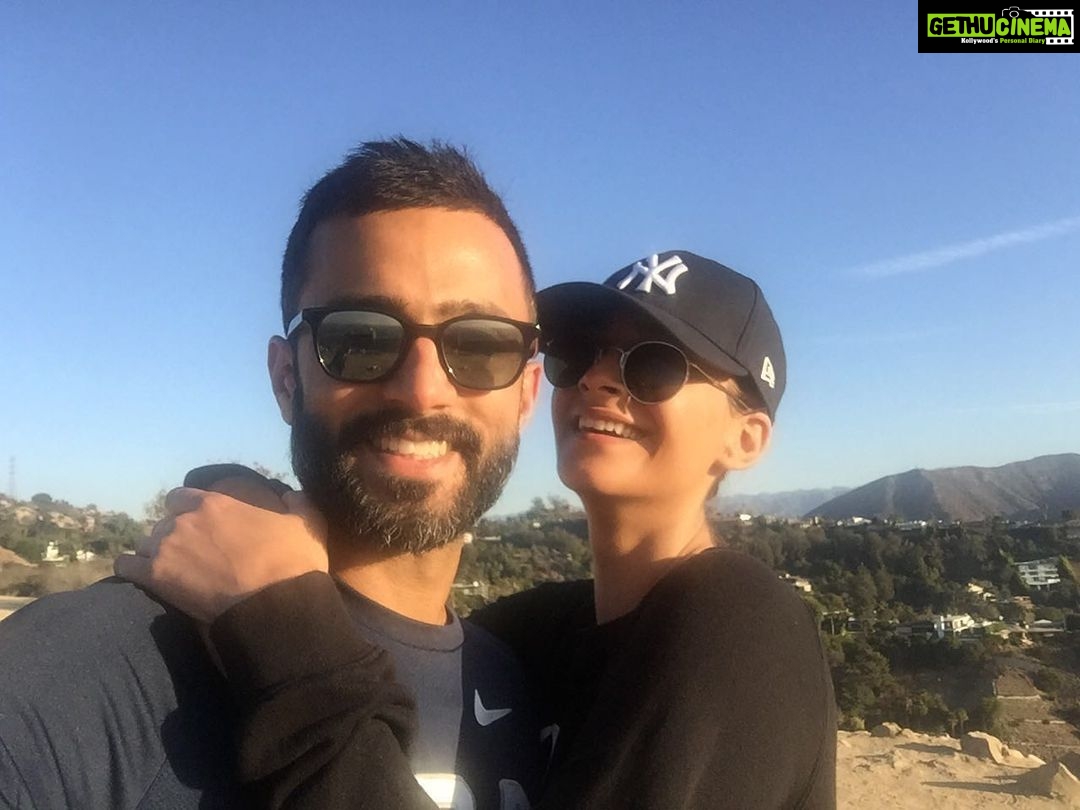 Sonam Kapoor Instagram - Missing my favourite human… #everydayphenomenal Los Angeles, California