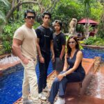 Sonu Sood Instagram - Tropical Tuesday🌴 @sheratongrandesukhumvit @brandit.india Sheraton Grande Sukhumvit
