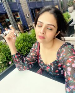 Sreemukhi Instagram - Day 3 🖤 Making some amazing memories! 🖤 People, food, travel, meaningful conversations! ☺️ #sreemukhi #washingtondc #wharfwashingtondc #happy The Wharf