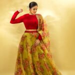 Sreemukhi Instagram - SAREGAMAPA ❤️✨ Styling @hemamanohar1 Outfit @anika_label Earrings @bcos_its_silver PC @chinthuu_klicks Make up @nookesh.malla Hair @shivaji_makeup_studios #sreemukhi #saregamapa #zeetelugu