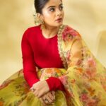 Sreemukhi Instagram - SAREGAMAPA ❤️✨ Styling @hemamanohar1 Outfit @anika_label Earrings @bcos_its_silver PC @chinthuu_klicks Make up @nookesh.malla Hair @shivaji_makeup_studios #sreemukhi #saregamapa #zeetelugu