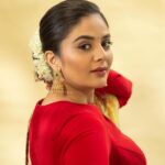 Sreemukhi Instagram - SAREGAMAPA ❤️✨ Styling @hemamanohar1 Outfit @anika_label Earrings @bcos_its_silver PC @chinthuu_klicks Make up @nookesh.malla Hair @shivaji_makeup_studios #sreemukhi #saregamapa #zeetelugu