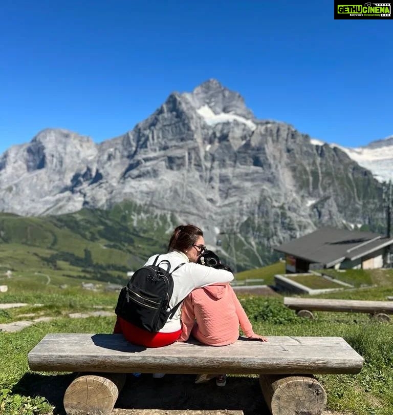 Sridevi Vijaykumar Instagram - Little moments ❤️ Big memories ❤️ #holiday#favouritedestination#myfamily#switzerland#mountains#memoriesforlife#happyfamily#togetherforever#love#live#laugh#withmyfavorites#enjoylife#behappy#vacation#holidayvibes#littlethingsmatter#europe#switzerland🇨🇭