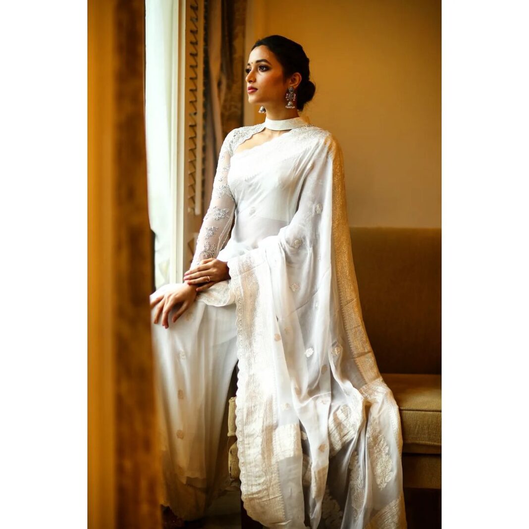 Actress Srinidhi Ramesh Shetty HD Instagram Photos and Wallpapers July ...