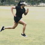 Sriya Reddy Instagram - Once you realise what it does, it becomes compulsive! Day 1 of my next regime towards my latest venture. #NextProject #Day1 #NewRegime #WorkOut #SriyaReddy #Fitness #FitnessMotivation #Fit #InstaFit #Excited