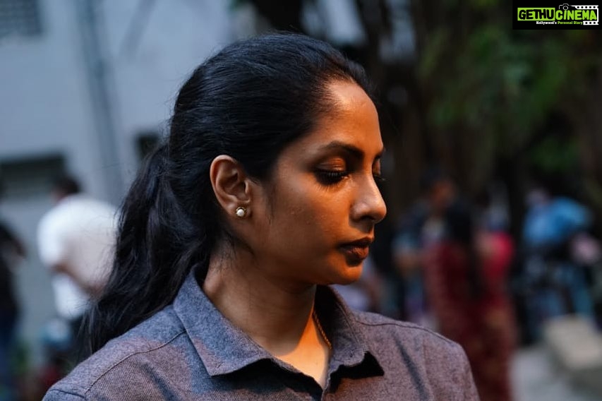 Sriya Reddy Instagram - Becoming #ReginaThomas…It has been 30 days since #Suzhal went live on @primevideoin, yet the memories are still fresh! @pushkar.gayatri @wallwatcherfilms @kathir_l @aishwaryarajessh @radhakrishnan_parthiban @brammaofficial @anucharan.m