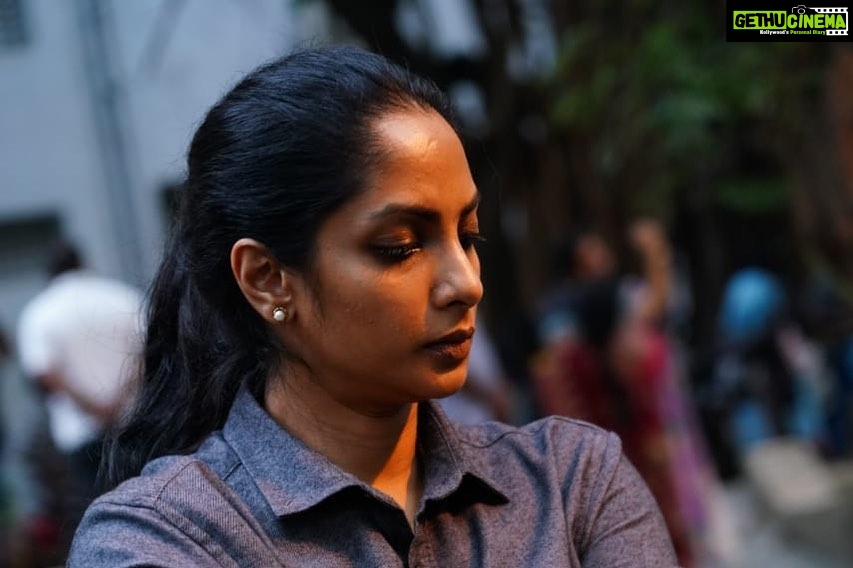 Sriya Reddy Instagram - Becoming #ReginaThomas…It has been 30 days since #Suzhal went live on @primevideoin, yet the memories are still fresh! @pushkar.gayatri @wallwatcherfilms @kathir_l @aishwaryarajessh @radhakrishnan_parthiban @brammaofficial @anucharan.m