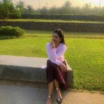 Srushti Dange Instagram – Wear pink 🌸 and make the them Wink 😉 
🌈🍭