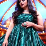 Sruthi Hariharan Instagram – Go green . Go bleeng 🥸
Outfit: @calisttalabel
Jewellery: @jewelboxbyarnav
Styled by: @papapants
Assisted by: @thechaotic.art
Makeup: @shivugowda2011
Hair by @kammarishivarajchary