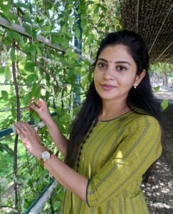 Sshivada Instagram - Beauty is being comfortable in your own skin🌿🌿🌿
Loved this outfit from @momzcradle 😍😍

#beingcomfortableinyourownskin #beingconfident #shootmodeon #loveyourself #liveyourlife #loveyourlife #acceptyourself