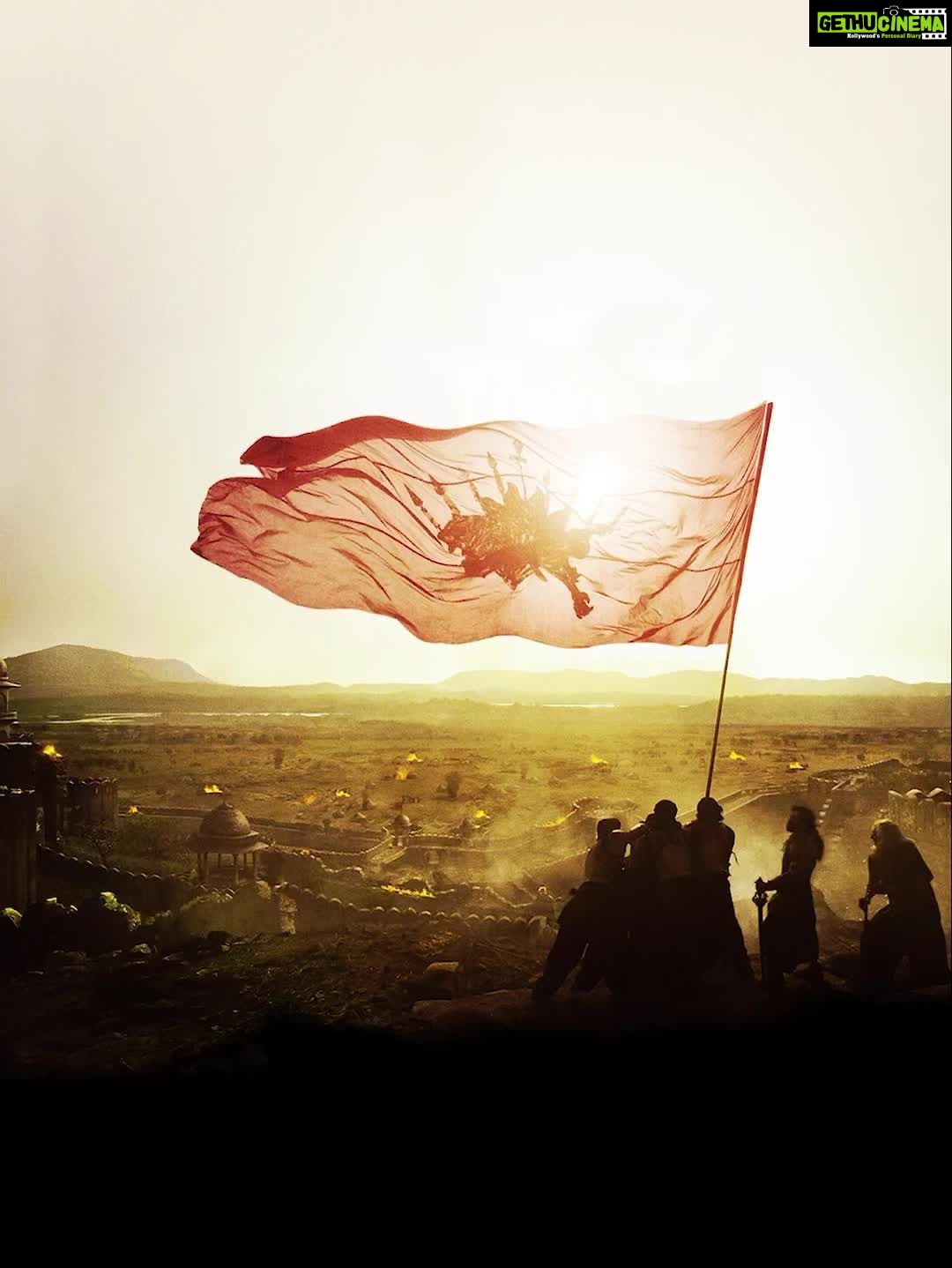 Suhasini Maniratnam Instagram - *Facebook* Look out! Brace yourself. Get ready for an adventure filled week! The Cholas are coming! #PS1 🗡@MadrasTalkiesOfficial @LycaProductions #ManiRatnam #Vikram @JayamRaviOfficial @SiKarthi #AishwaryaRaiBachchan #Trisha @OfficialAishwarya @SobhitaDhulipalaOfficial #Prabhu @SarathKumarOfficial @JayaramActor @PrakashRajOfficial | Jayachitra | @rahmanthestar @IamVikramPrabhu @ashwinkakumanuofficial @ActorLal @RParthibanOfficial @riyazkhanactorofficial | Mohan Raman | @arjun.chidambaram @arrahman | RaviVarman | ThotaTharrani | SreekarPrasad | Jeyamohan | SivaAnanth | Brinda | @costumesbyeka | VikramGaikwad | @Kishandasandco @NYVFXWAALA @redchilliescolor @PrimeVideoIN
