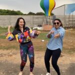 Suja Varunee Instagram - 💝 When Chennai meets Malaysia 🇲🇾 With @thenadiachang23 🥰 #danceoff #chennai #malaysia #dancereels #dance EVP Film City