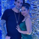Sunny Leone Instagram - My date on a sat night @dirrty99