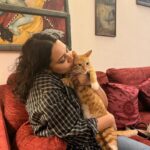 Swara Bhaskar Instagram - Non consensual hugs and cuddles with Lailaa.. 😻✨