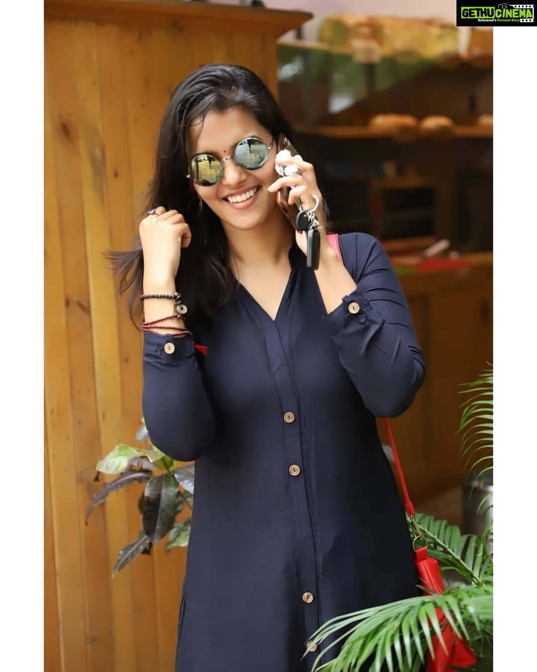 Swathishta Krishnan Instagram - Don't be afraid to go out on a limb. Tats where all the fruit is 🌸 PC @vicky____075 . . . . ..#behindwoods #behindwoodsgoldmedals #tamilactors #indiaglitztelugu #malayalamcinemas #malayalammoviesongs #mollywood #telugucinema #tamil #kollywoodmovie #jewellery #gowns #bluegown #tiktokgirls #tamilheroines #behindwoods #behindwoodsgoldmedals#malayalamsongs #malayalamcinema #malayalamsongs #malayalam #malayalamheroines #malayalammonday #kollywoodqueen #behindwoods #indiaglitzmalayalam #asianet