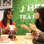 Swathishta Krishnan Instagram - Learning to brew a Pour over coffee 💗💗 was total fun 😁 Click on the link in bio to watch the full video 🌸 . . . . #foody #chennaifoodguide #foods #foodbloggers #chennaistreetfood #summerdrinks #beautycounter #pink #aloevera #sugarcanejuice #soups #rosemilk #buttermilk #lassi #girlsquad #girlsdaysout #food52 #foodiesofinstagram #dreamwella #dreamwella_official #caffeine #coffeeforever #coffeelove #coffeeaddicts #pourovercoffee #koreanfood #korean #kbeauty #dreamwella_official