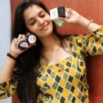 Swathishta Krishnan Instagram - For somone like me who sticks only to face washes and shower creams.. Handmade soaps from @sitara_soul was different delight to the skin.. Do you guys wanna know more about it.. Then click on the link in bio.. 🌸 .