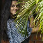 Swathishta Krishnan Instagram - There is a quiet beauty found in nature when heaven weeps 🌧️ . . Captured by @padambyveni darl ❣️ Wearing @vastra_deepa ❣️ . . . #rainyday #newyear2022