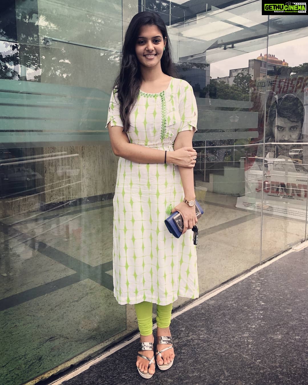 Swathishta Krishnan Instagram -