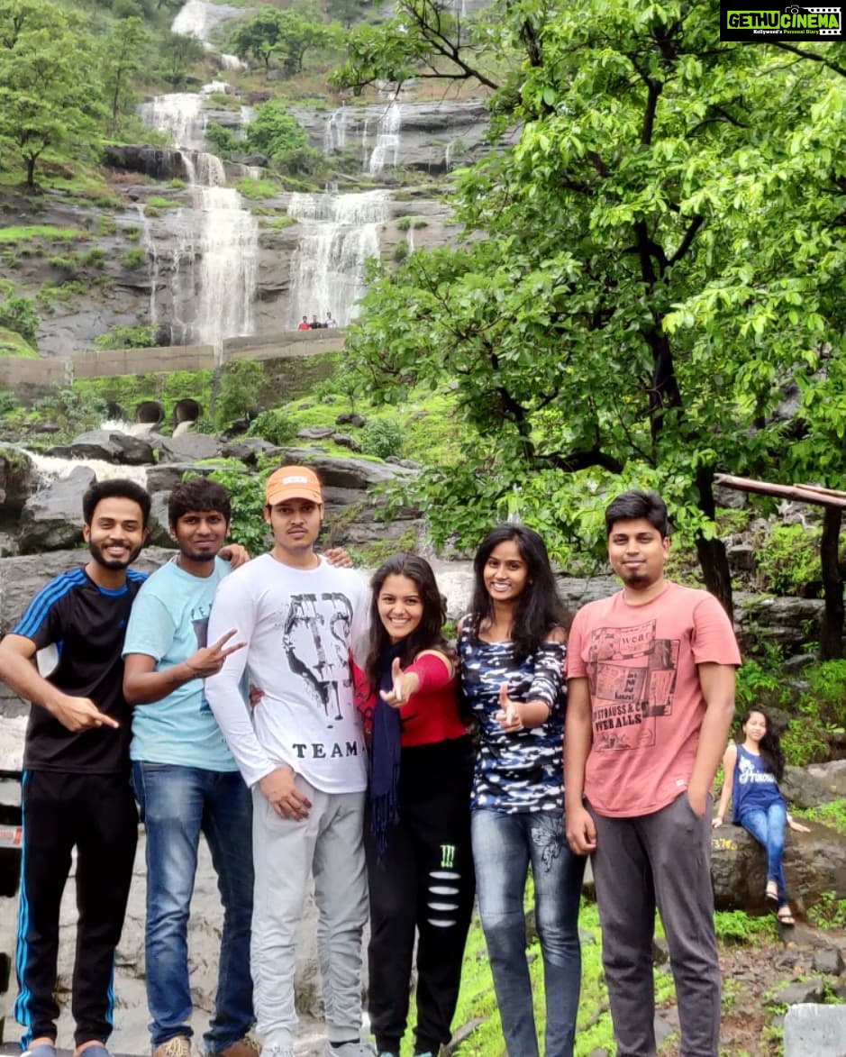 Swathishta Krishnan Instagram - On our way to Matheran 💚 our nature is indeed the best gift from the almighty 😊 #vacation #Mumbai #matheran #makingmemories Matheran Hill Station