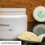 Swathishta Krishnan Instagram - #Repost @vayalthebeautyfarm (@get_repost) ・・・ 💚Ultra whitening kit💚 Whitening pack in it contains Rice flour,corn flour,potato starch,corn starch,kaolin clay,licorice,aloevera vitaminC,chammomile,oats,bakingsoda,turmeric, orange peel,apple peel,brown sugar,white rose petals,melon seeds. Effectively lightens ur underarms and other dark spots ...💥💥💥 Strictly not for face❌ Grab urs 🌱 #vayalthebeautyfarm #ultrawhiteningkit #homemade #nochemicals #noparaben #chennaibase #homemade #herbalgoodies