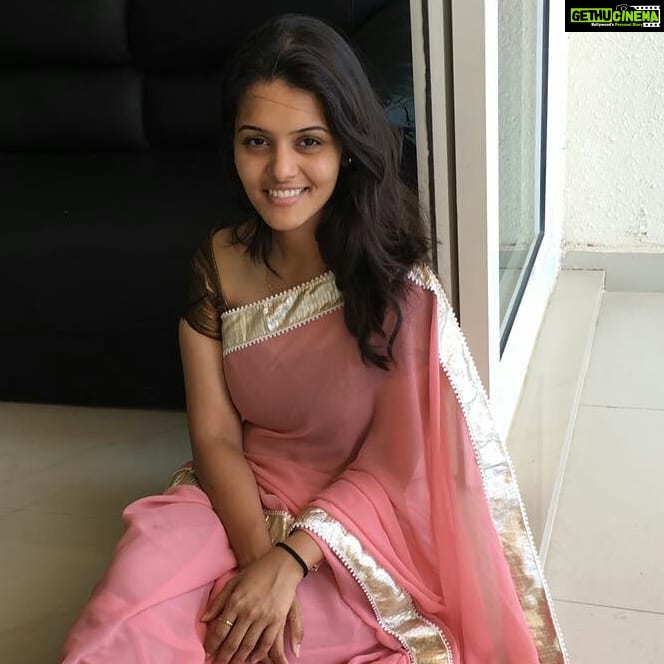 Swathishta Krishnan Instagram - Saree : @subis508 @swathirao2257