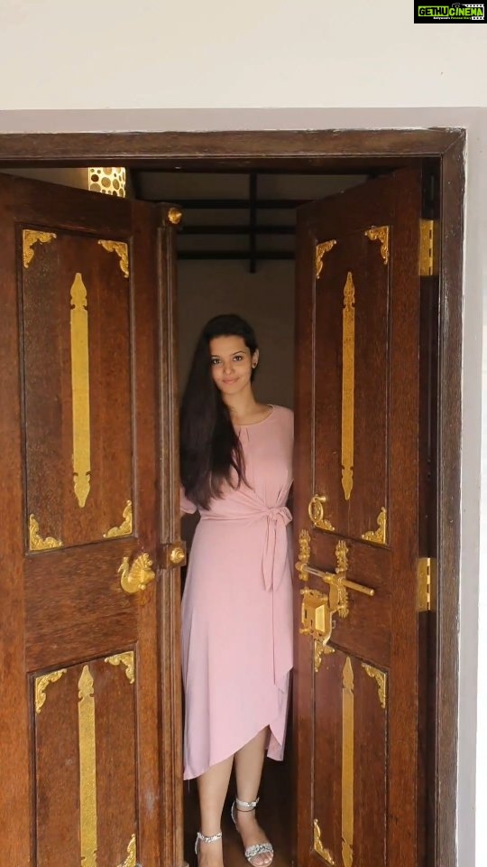 Swathishta Krishnan Instagram - Thank you @tuskershillbypoppys for having me π₯° Beautiful property, amazing food and lovely hospitality π . . . . #resort #vacation #climate #hills #aanakatti #kerala #kollywood #keralaactress #tamilcinema #modeling #portrait #portraitvideography #mobilephotography #teluguactress #telugu #music #love
