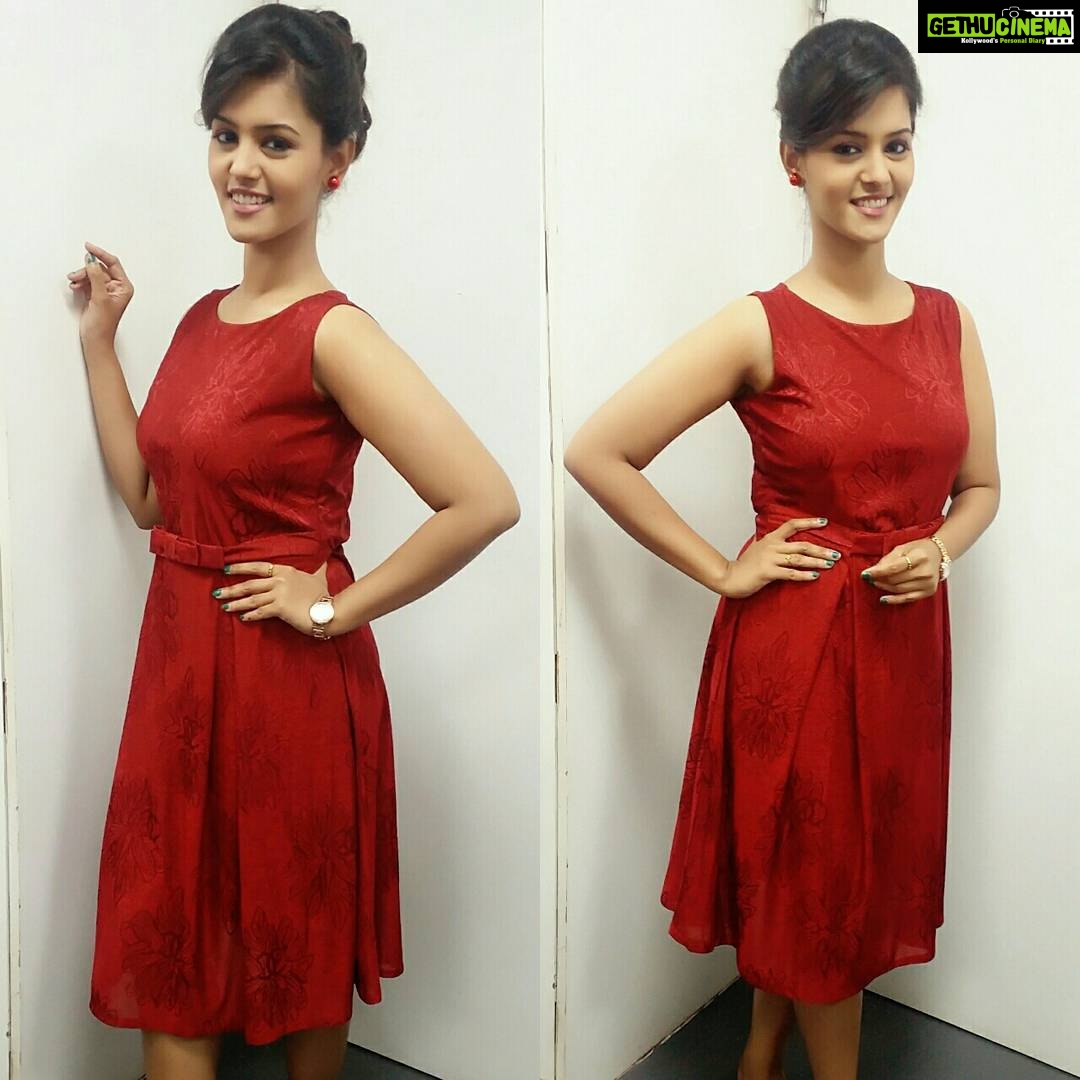 Swathishta Krishnan Instagram - #redme 😊😊
