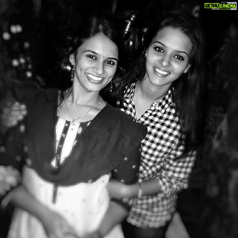 Swathishta Krishnan Instagram - #Goals👭