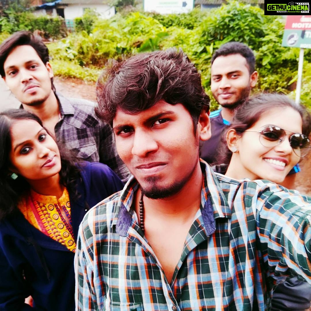 Swathishta Krishnan Instagram - FUN UNLIMITED ❤ #set1#devalatrip #forestexperience #bestiessss😘😘😘