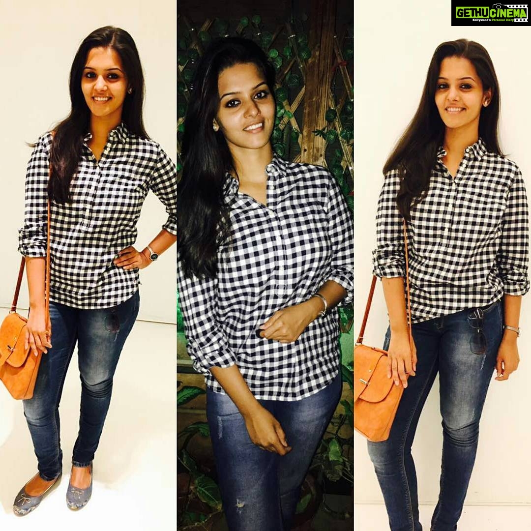 Swathishta Krishnan Instagram - 😍 shirt love 😍