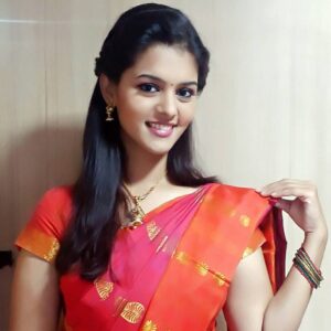 Swathishta Krishnan Instagram - Though I hate sarees, ppl love me in it 😛😛