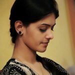 Swathishta Krishnan Instagram - #workingstill #candid #nomakeup #nofilter #waitingggg4therelease 😊😊
