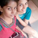 Swathishta Krishnan Instagram – #dancepractice #fun #5mindance15minrest😂 #lunch # gossips👭