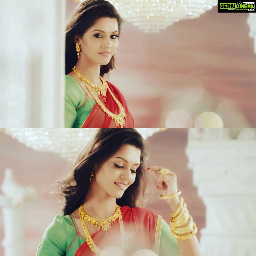 Swathishta Krishnan Instagram -