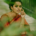 Swathishta Krishnan Instagram – Never ending saree stories❤️….
.
.
Shot for @swarnasaris organised by @jeffreypaulll 
Pc @bhoopalm_official
Makeover @harshahairandmakeup @meghna_makeoverartistry 
Styling @indu_ig 
Saree drapist @manisareedrapist 
Location @sppgardens
.
.
.
 #tamilactors
#indiaglitztelugu #malayalamcinemas #malayalammoviesongs #mollywood #telugucinema #tamil #kollywoodmovie #jewellery #gowns #bluegown #tiktokgirls #tamilheroines #behindwoods #behindwoodsgoldmedals#malayalamsongs #malayalamcinema #malayalamsongs #malayalam #malayalamheroines #malayalammonday #kollywoodqueen #behindwoods #indiaglitzmalayalam #asianet