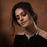 Swathishta Krishnan Instagram – Pick your favourite ❤️
.
.
.
.Makeover @makeover_by_maggie 
Captured by @gilbertphotographer 
Styled by @lekha__shree 
.
.
.
.
