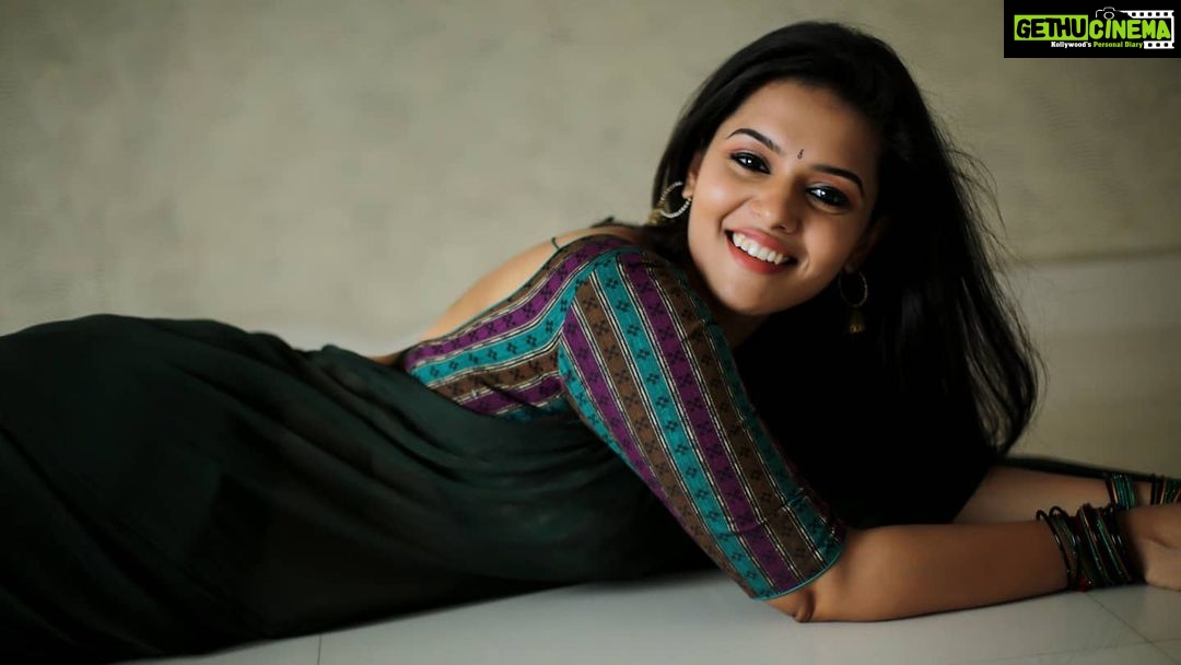 Swathishta Krishnan Instagram - Final for now...💚💚 . . . Mua @divastylistmakeupartistry Pc @padambyveni
